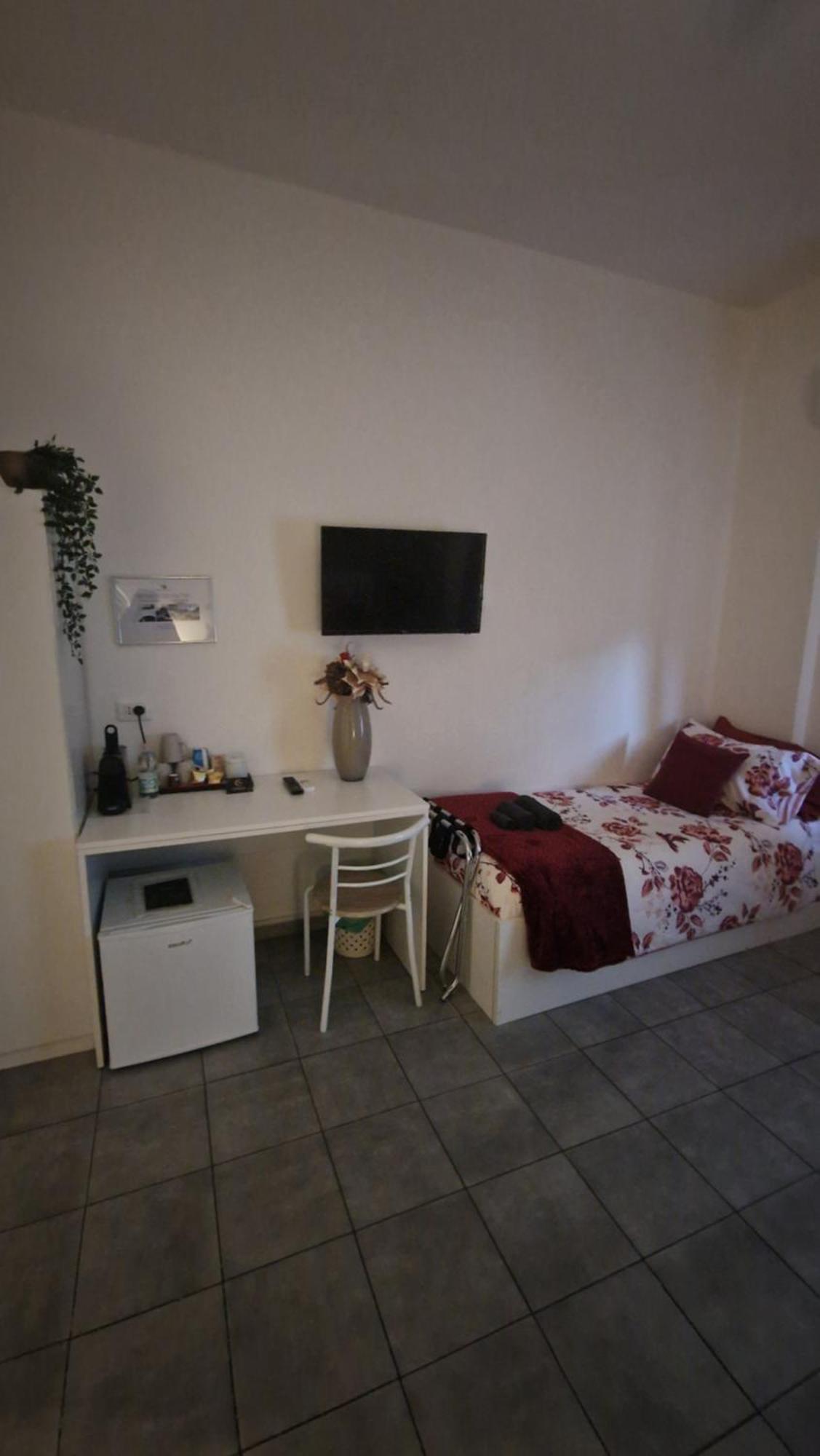 Hotel CinqueStanze Cosenza Esterno foto